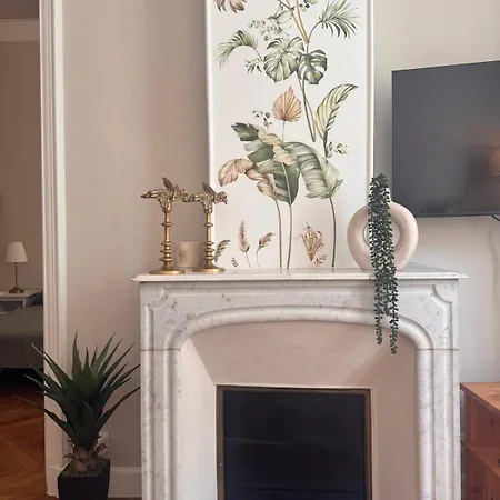 Parthenopi Suite, Le Chic De Dans Le Centre, Pres Du Palais Διαμέρισμα *